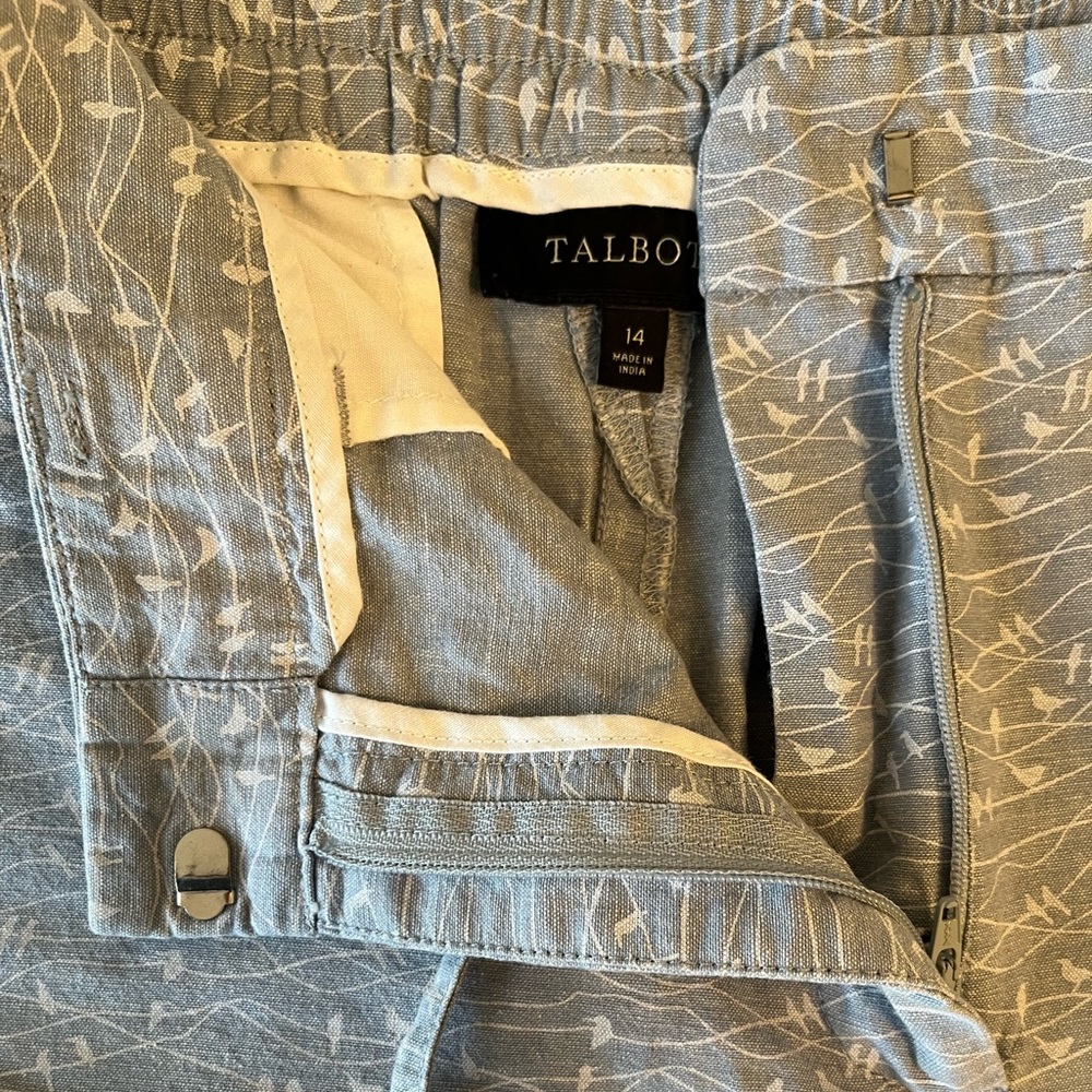 Talbots Printed Short - Picture 5 of 5